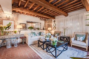 Valle del Sole Winery Farmhouse