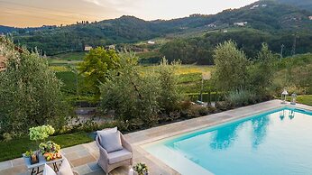 Valle del Sole Winery Farmhouse