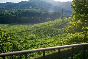 Valle del Sole Winery Farmhouse