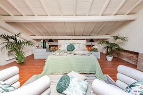 Valle del Sole Winery Farmhouse