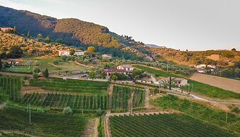 Valle del Sole Winery Farmhouse