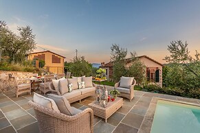 Valle del Sole Winery Farmhouse