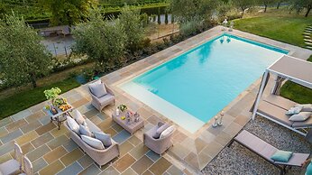 Valle del Sole Winery Farmhouse