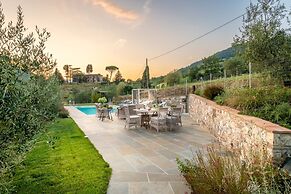 Valle del Sole Winery Farmhouse