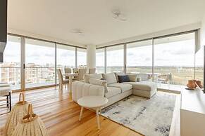 Luxury 2BR Sea view Pool