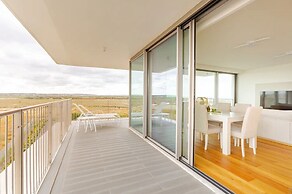 Luxury 2BR Sea view Pool