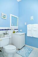 Silver Palms Charming 1BR Private Beach and Pool