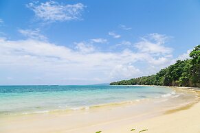Silver Palms Charming 1BR Private Beach and Pool