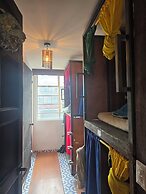 Portelli Hostal Zona G