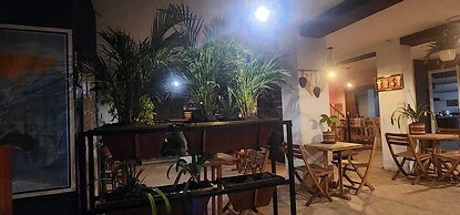 Portelli Hostal Zona G