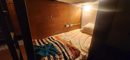 Portelli Hostal Zona G