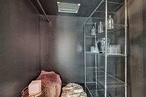 Oakridge Ranch: Pool + Hot-tub, Pickleball Court, Whiskey & Wine Room