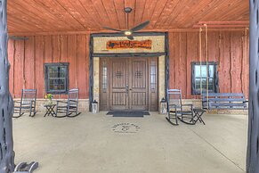 Oakridge Ranch: Pool + Hot-tub, Pickleball Court, Whiskey & Wine Room