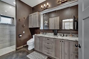 West End Luxury Retreat With Resort Style Pool and Hot Tub!