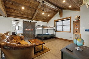 West End Luxury Retreat With Resort Style Pool and Hot Tub!