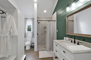 Cates Cottage in the Hill Country 8 Mins to Fred!