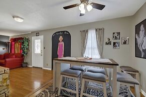 Marilyn House Iconic Charm 3 Mins to Downtown!