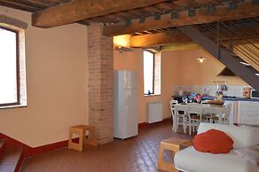 Apartment With Wonderful View in the Crete Senesi