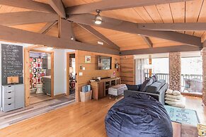 Glass House Elk Rim Pine