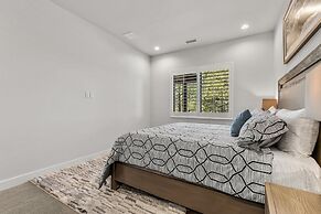 Cottonrose Flagstaff