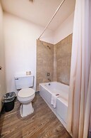 Unicorn Inn by OYO Portland