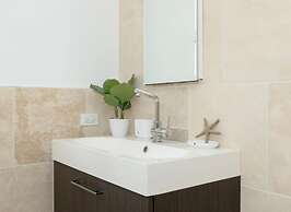 Modern Apartment St.Georges Bermuda