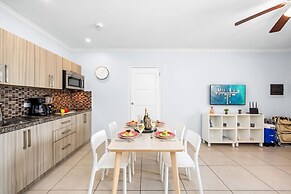 Charming 1br1ba Condo Steps From Eagle Beach