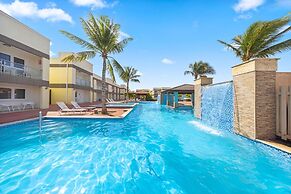 Cozy Bliss Condo w Pool Steps From Eagle Beach