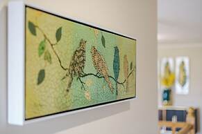 StayAU 4BR Lakeside Retreat in Seabrook