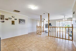 StayAU 4BR Lakeside Retreat in Seabrook