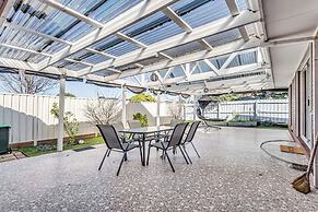 StayAU 4BR Lakeside Retreat in Seabrook