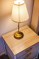 StayAU 4BR Lakeside Retreat in Seabrook