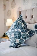 StayAU 4BR Lakeside Retreat in Seabrook