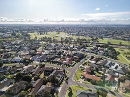 StayAU 4BR Lakeside Retreat in Seabrook