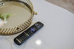 StayAU 4BR Lakeside Retreat in Seabrook