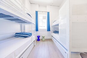 Maze Backpackers Gold Coast