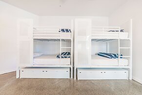 Maze Backpackers Gold Coast