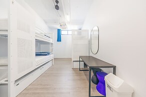 Maze Backpackers Gold Coast