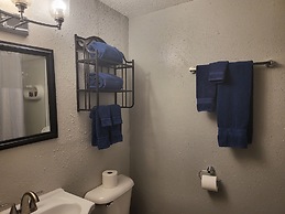 KJ's Inn and Suites By OYO Gettysburg U.S. Hwy 212