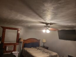 KJ's Inn and Suites By OYO Gettysburg U.S. Hwy 212