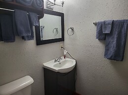 KJ's Inn and Suites By OYO Gettysburg U.S. Hwy 212