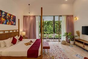 Casa Maxima - 4BR w Private Pool 1km to the Beach