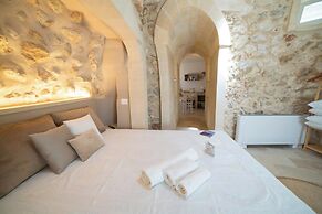 Trullo Meraviglia With Garden And Pool