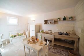 Trullo Meraviglia With Garden And Pool