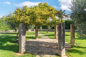 Trullo Meraviglia With Garden And Pool