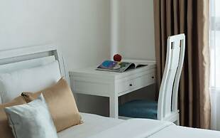 Bluesky Lancaster Luxury Vacation