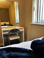 4 Bedroom Refurbished Workers Haven