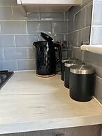 4 Bedroom Refurbished Workers Haven