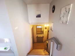 2BR Central Cosy Apartment
