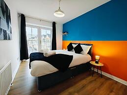 4BR Modern Ormeau House